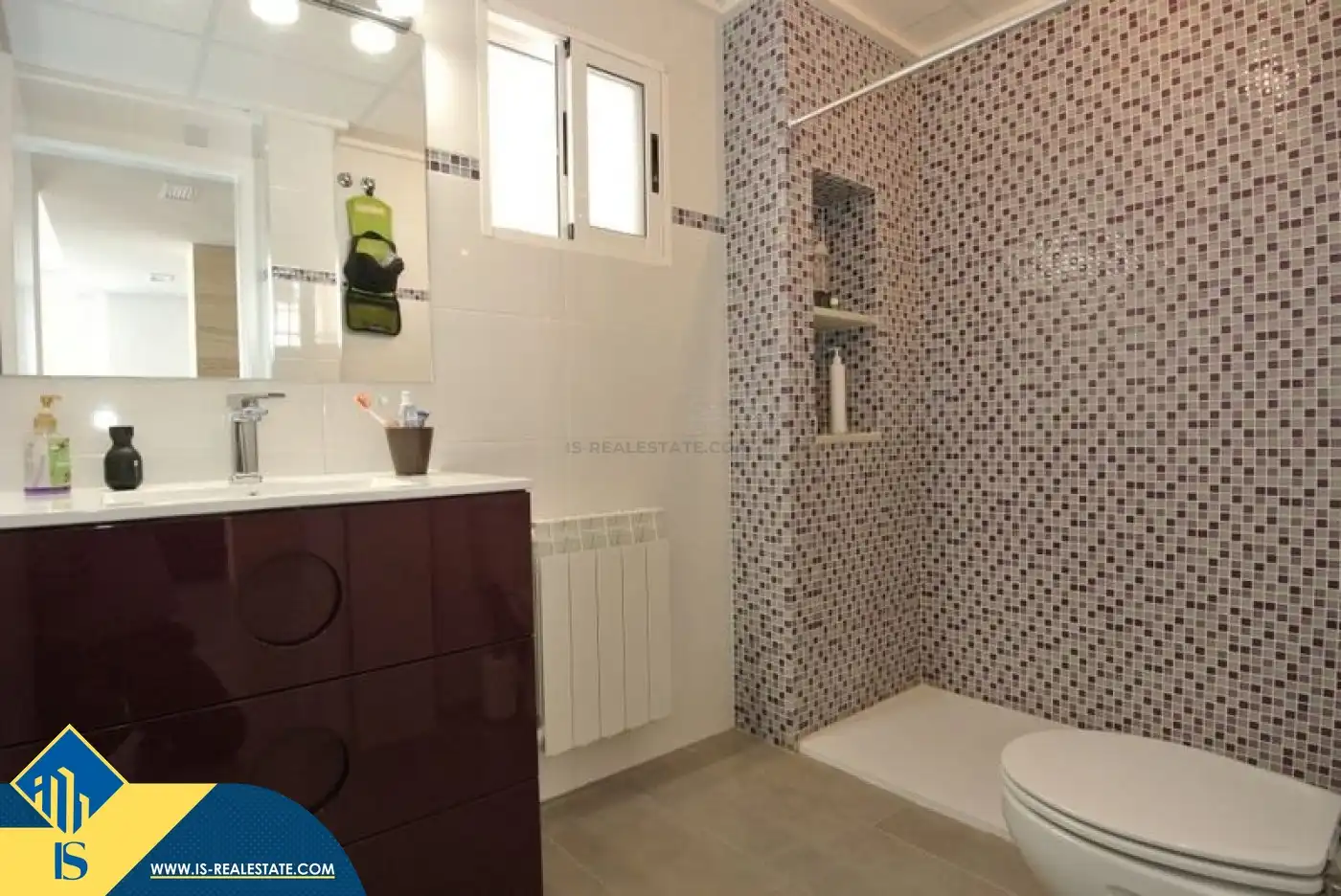 Badezimmer von Haus oder Chalet zur Miete in Torrevieja mit Klimaanlage, Terrasse und Schwimmbad