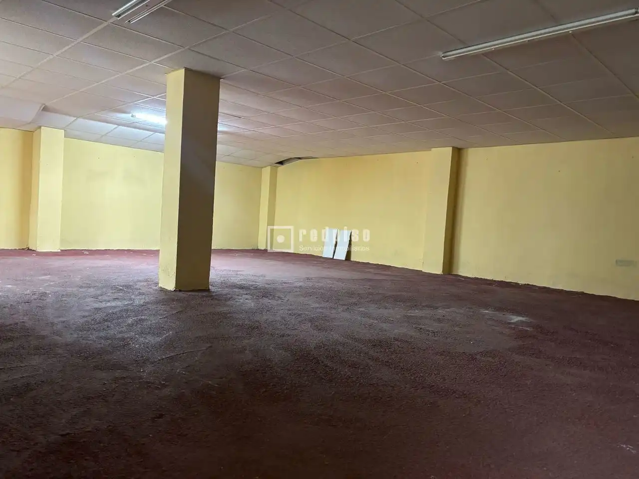 Local comercial en venda a Rodrigo de Pertegás, imagen 5