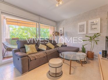 Maison avec balcon à vendre à LLUIS COMPANYS