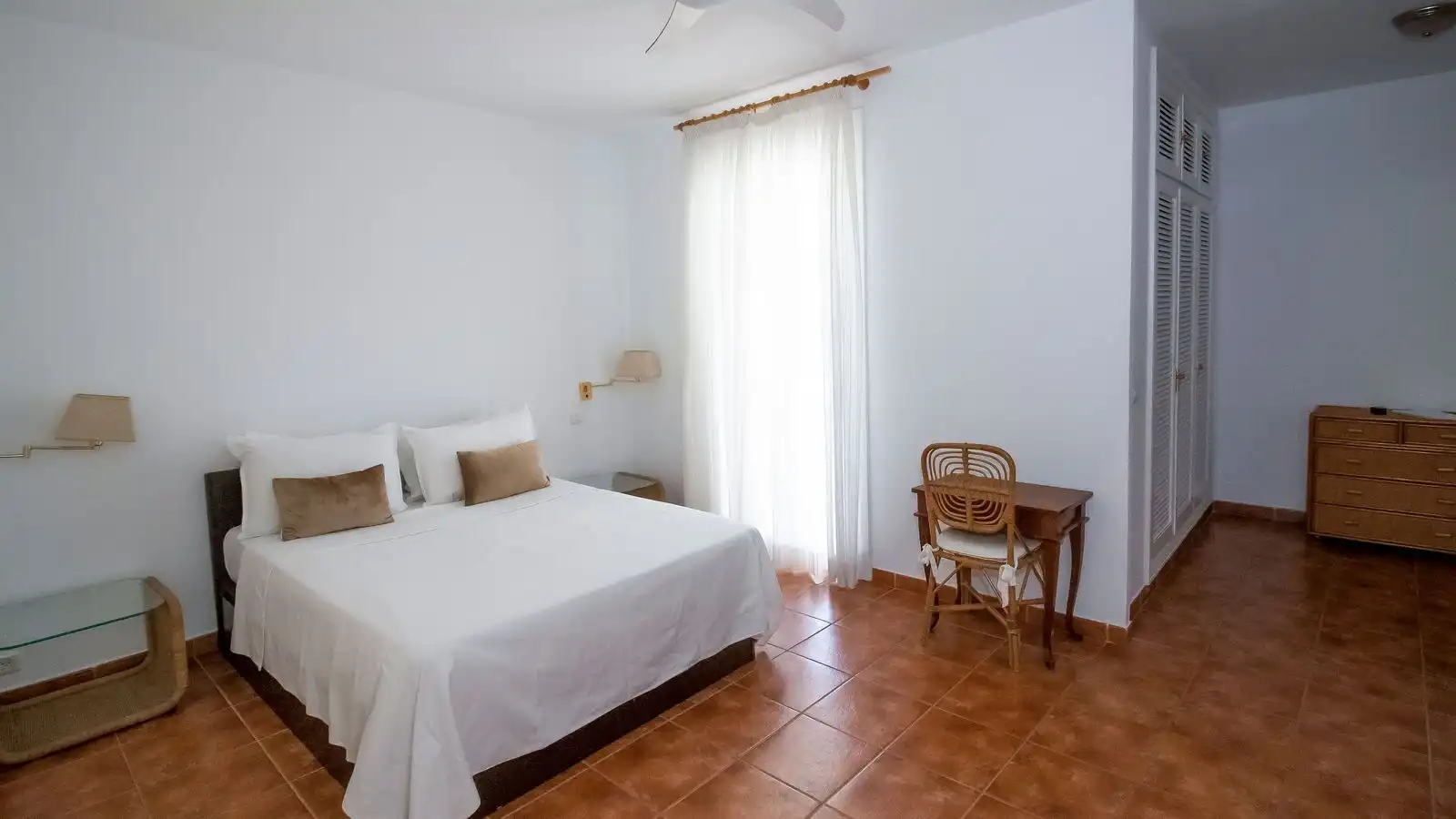 Habitación de Piso en venta en Marbella con Aire acondicionado, Terraza y Amueblado