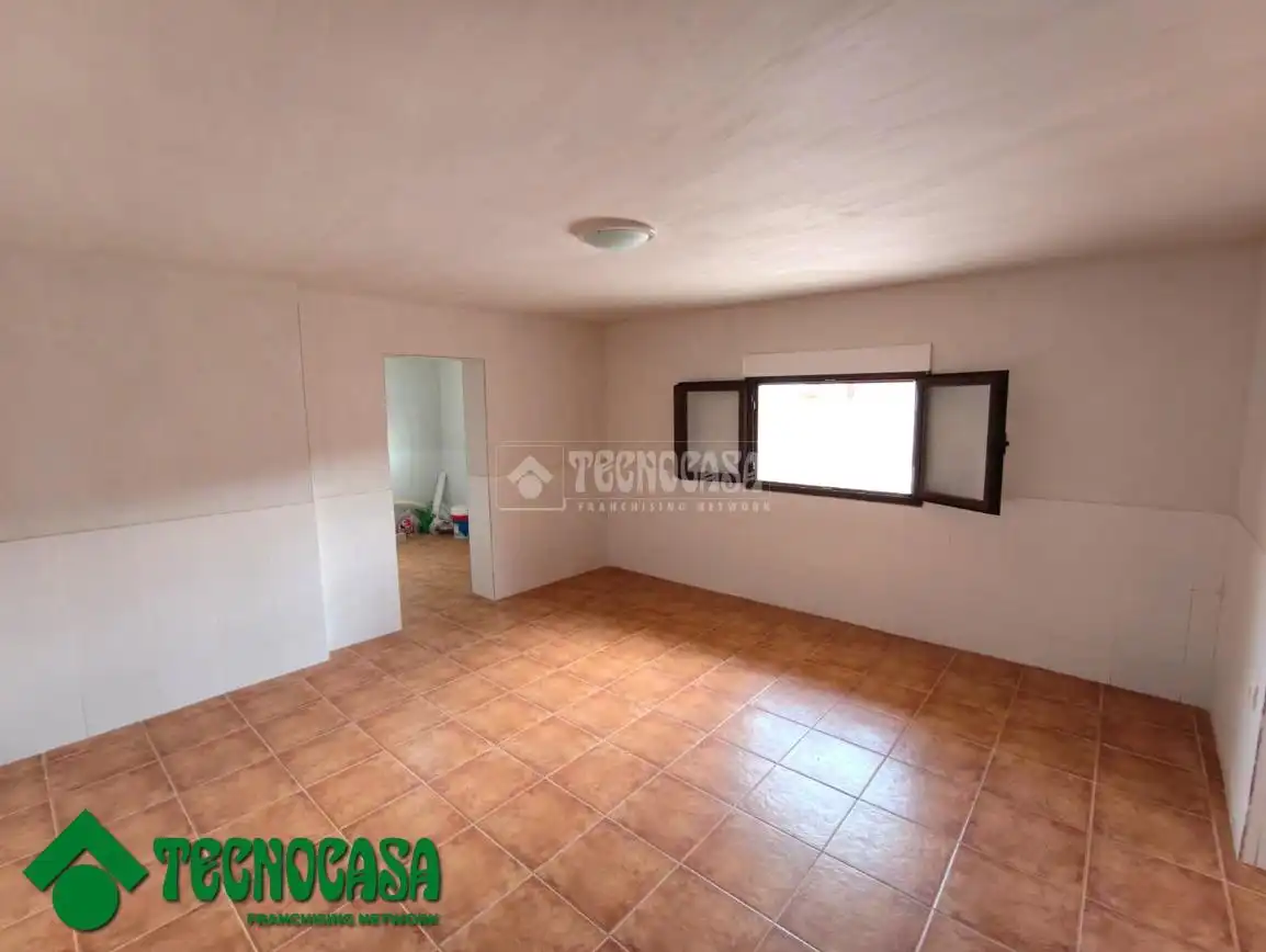 Casa adosada en venda en Gálvez amb Terrassa