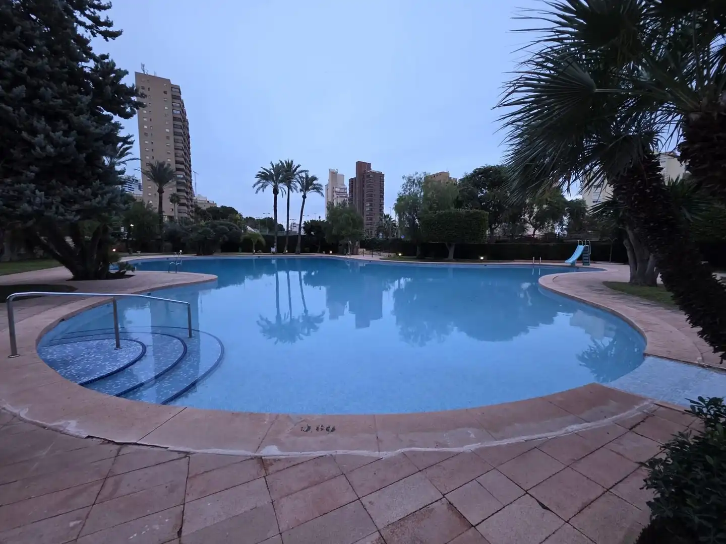 Flat with pool for sale in Playa de Poniente, imagen 2