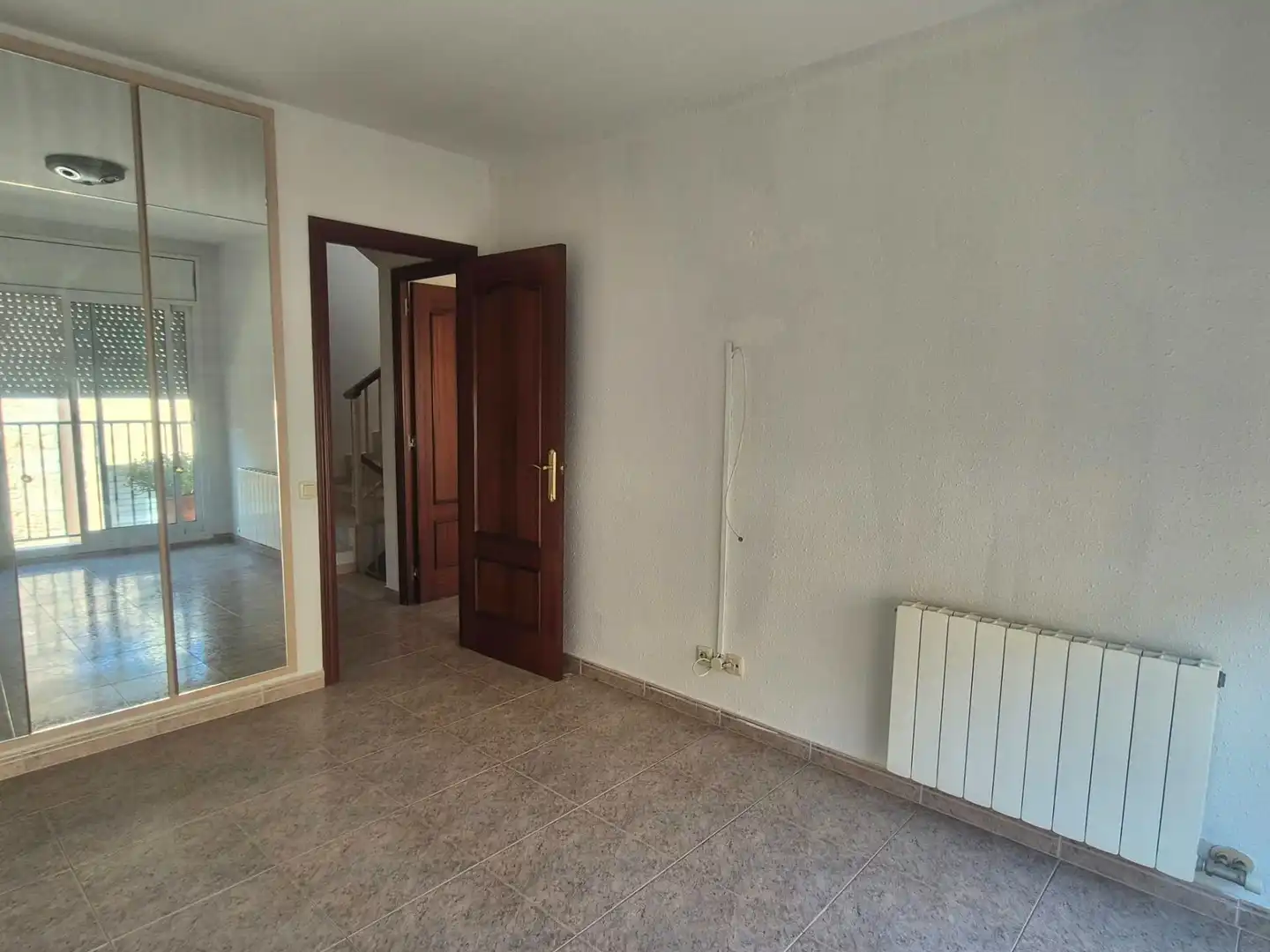 Habitación de Casa adosada en venta en Castellet i la Gornal con Calefacción