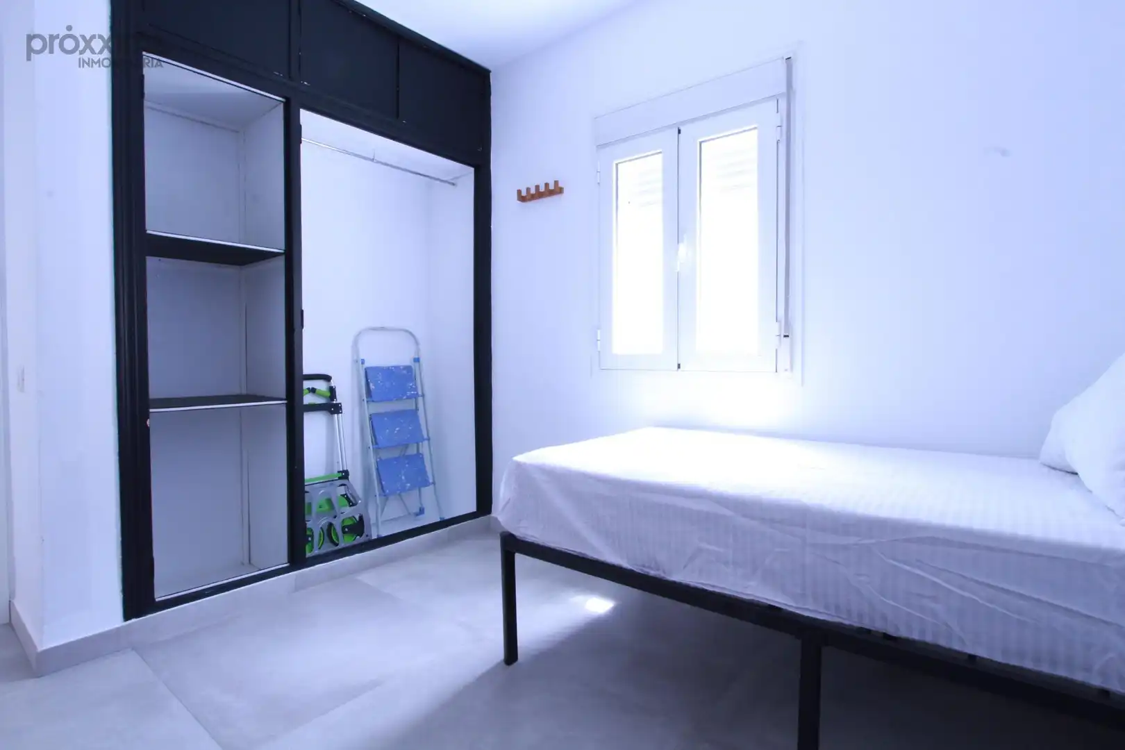 Bedroom of Flat for rent in Sevilla  with Air Conditioner, Terrace and Furnished