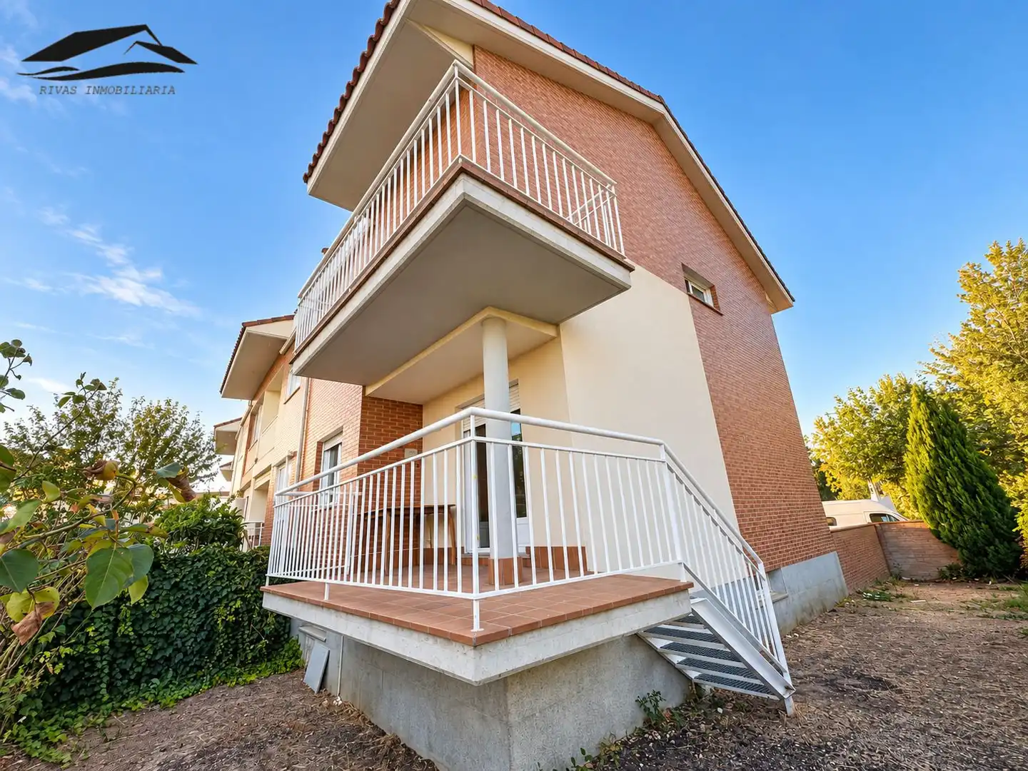 Detached house with pool for sale in PARQUE FLUVIAl