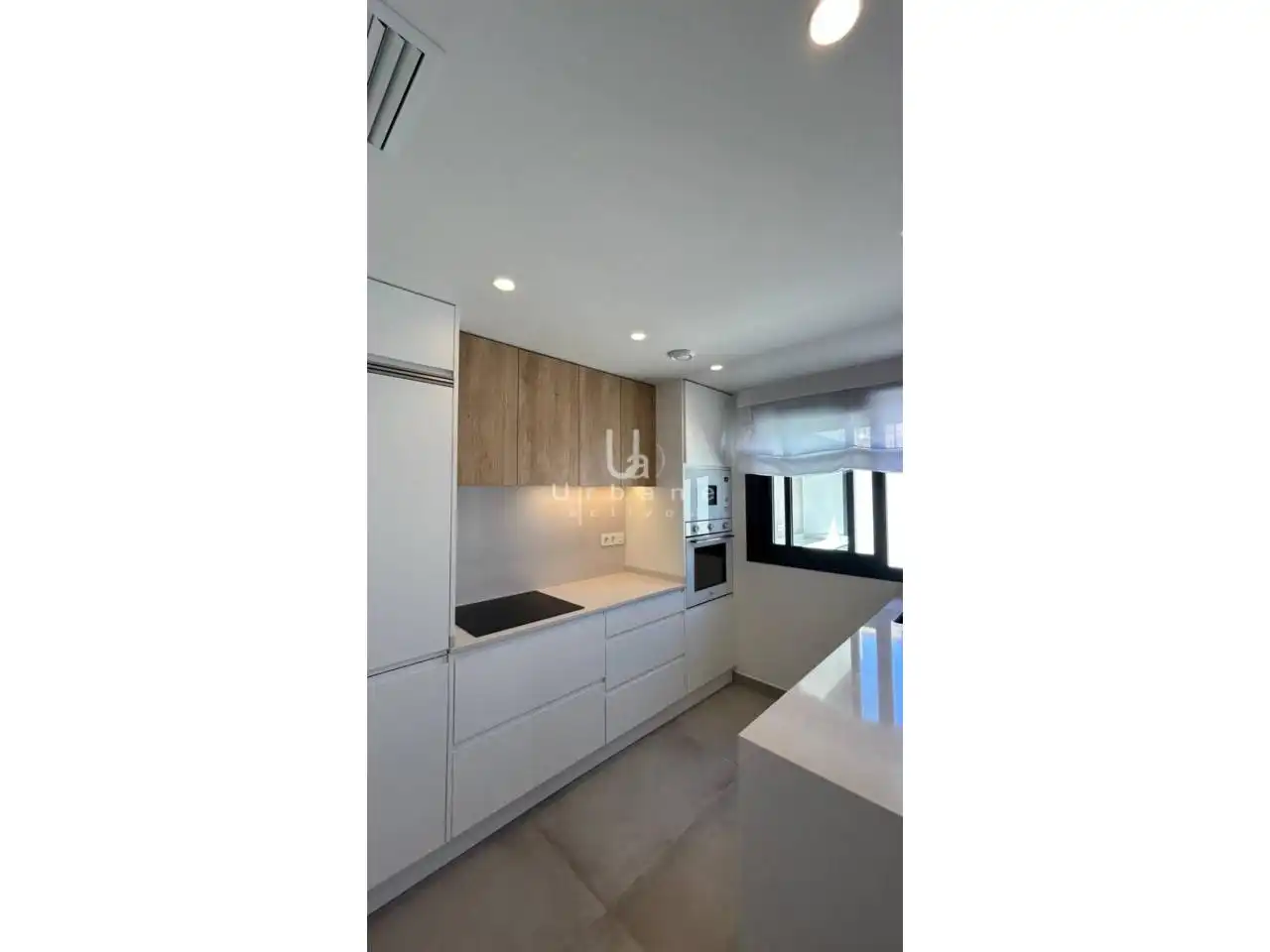 Cocina de Casa adosada en venta en Pilar de la Horadada con Aire acondicionado, Calefacción y Jardín privado