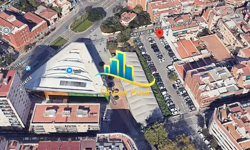 Außenansicht von Residential zum Verkauf in Esplugues de Llobregat