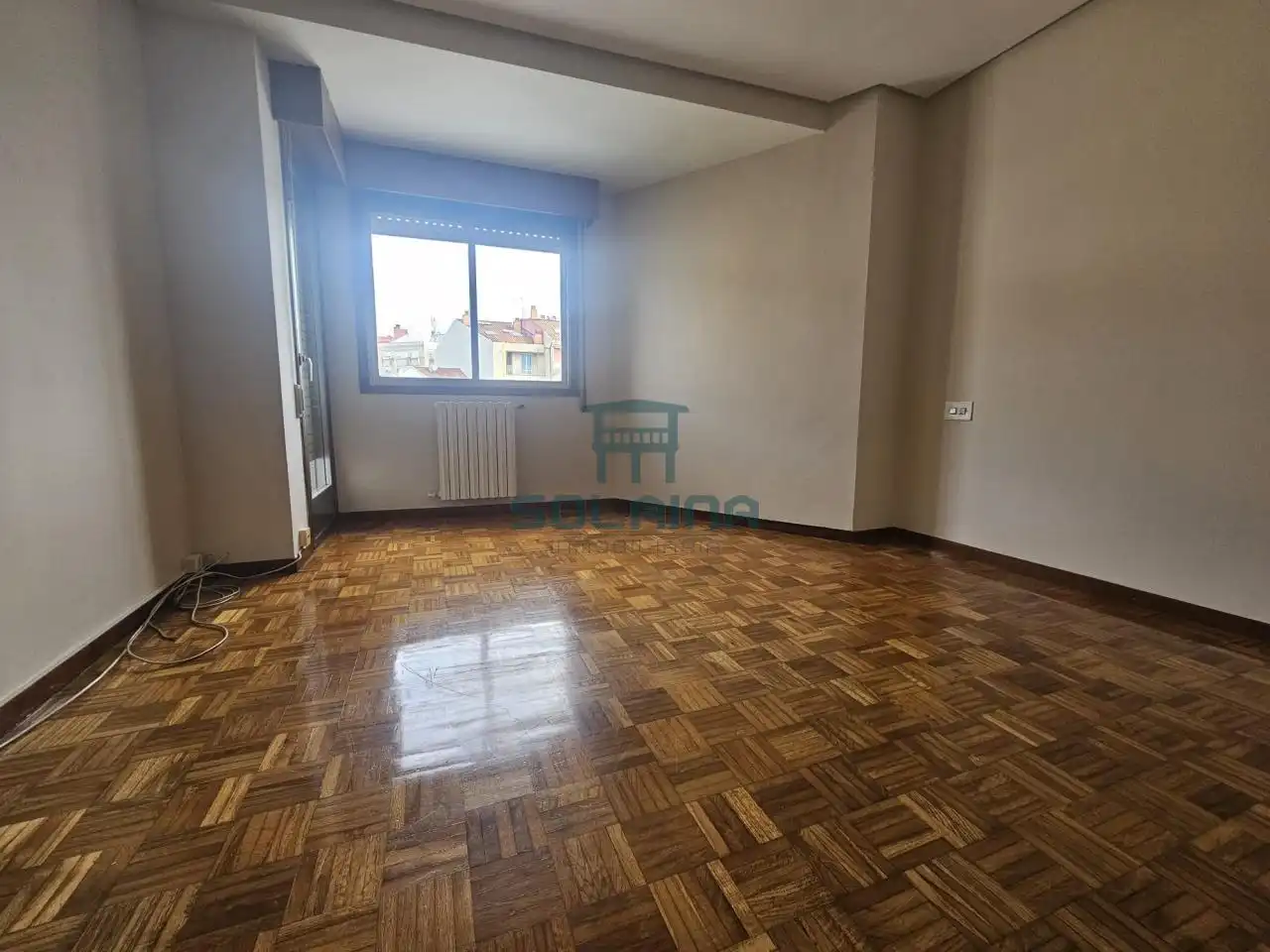 Schlafzimmer von Wohnung zur Miete in Ourense Capital  mit Heizung, Parkett und Abstellraum