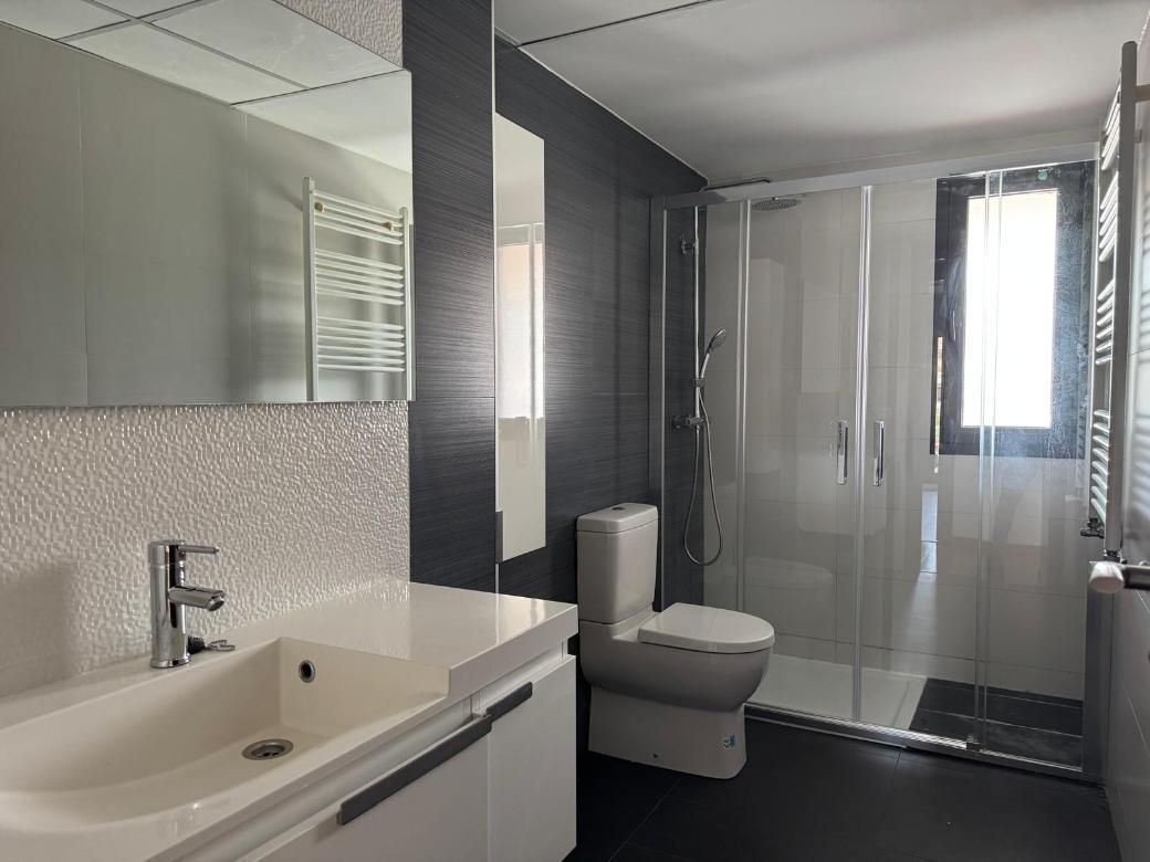 Bathroom of Flat for sale in Calatayud  with Air Conditioner, Heating and Terrace