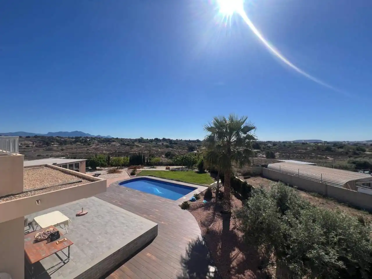 Vista exterior de Casa o xalet en venda en Alicante / Alacant amb Aire condicionat, Calefacció i Jardí privat
