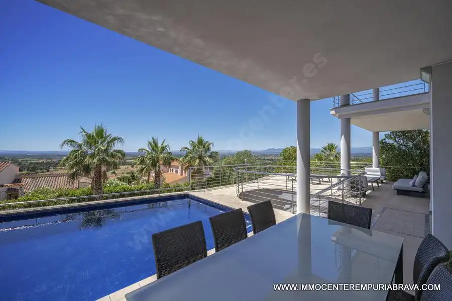 Chalet en venta en Palau-saverdera, imagen 3