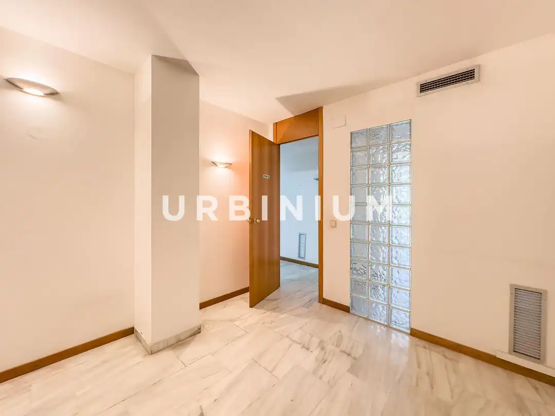 Büro zur Miete in Centre - Barri Vell
