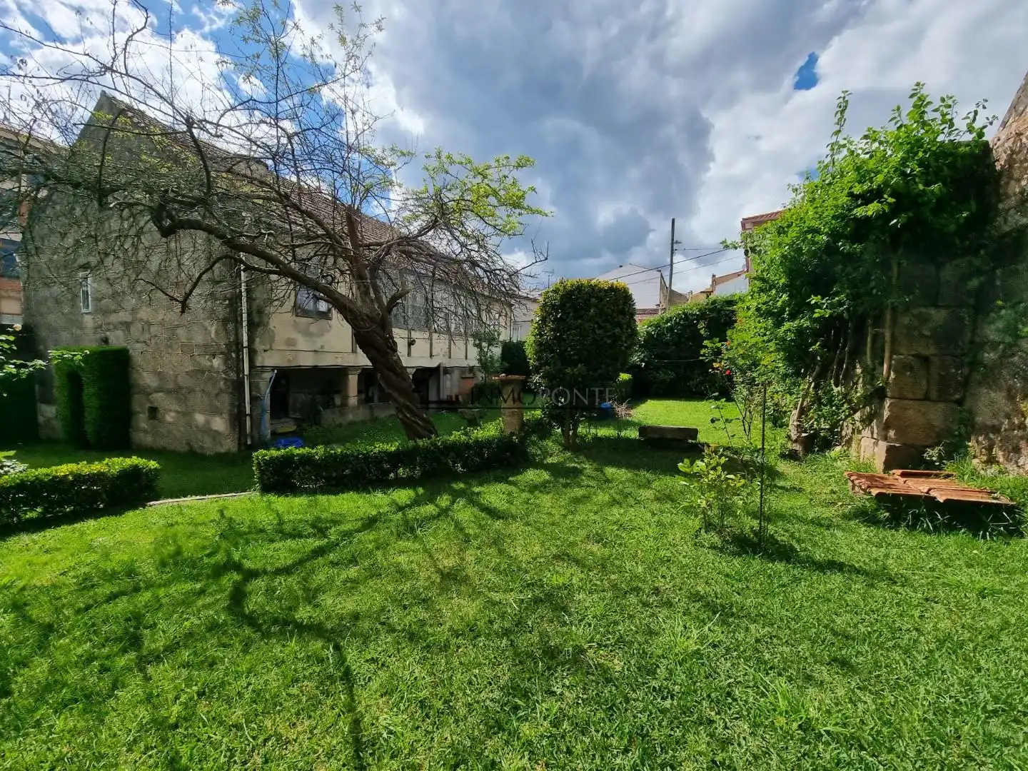 Jardí de Casa o xalet en venda en Poio amb Jardí privat, Traster i Balcó