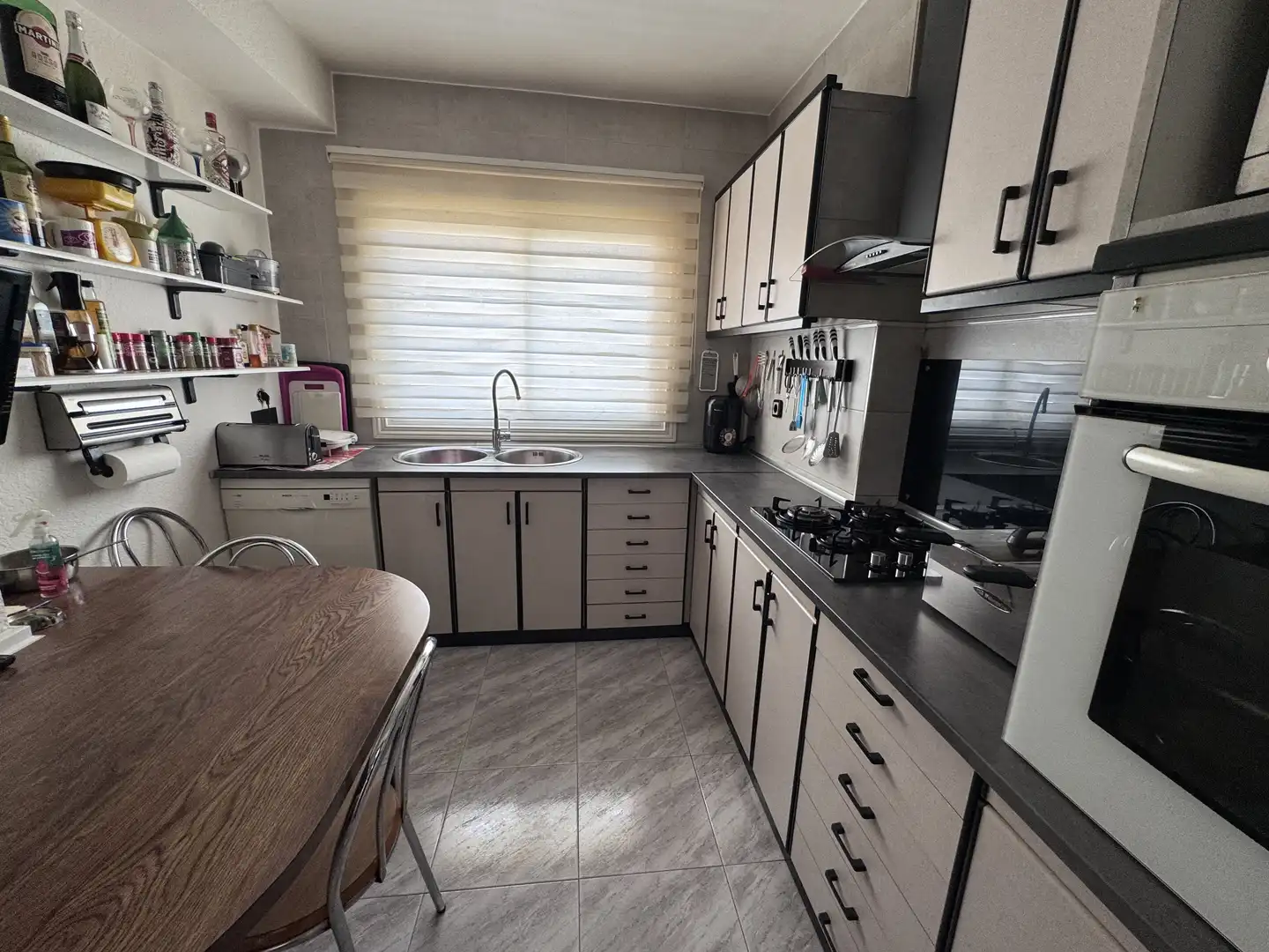 Cocina de Piso en venta en Esparreguera con Calefacción y Jardín privado