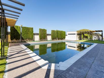 Swimming pool of Single-family semi-detached for sale in Las Gabias  with Air Conditioner, Heating and Private garden