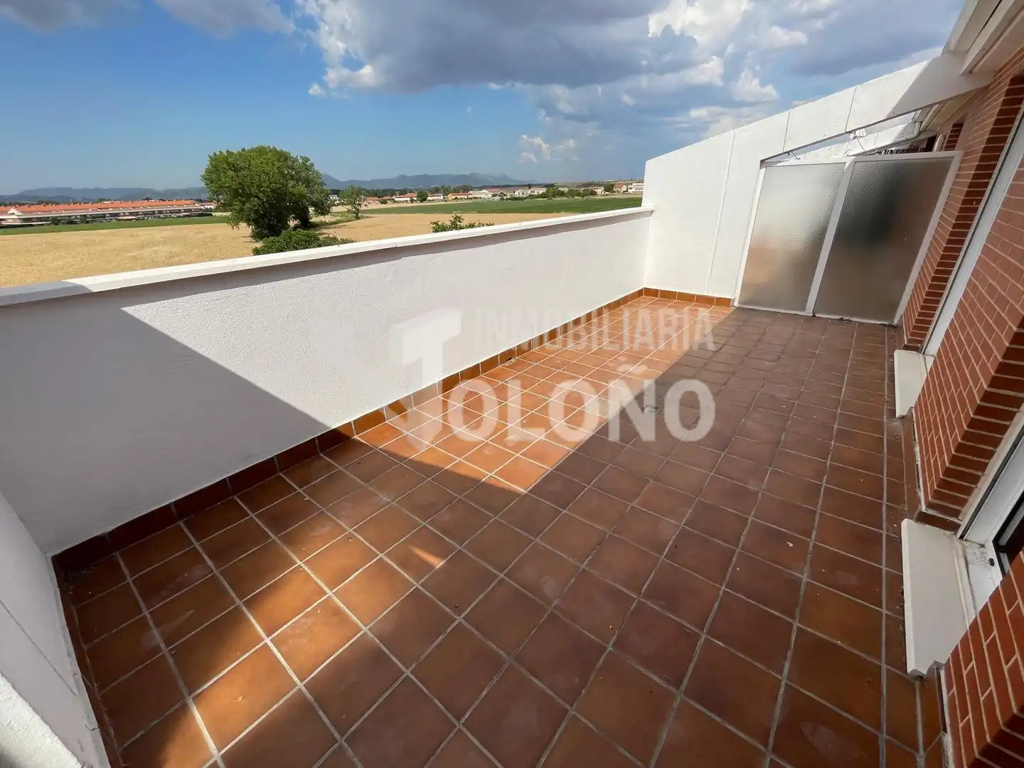 Terraza de Dúplex en venta en Castañares de Rioja con Calefacción, Terraza y Trastero