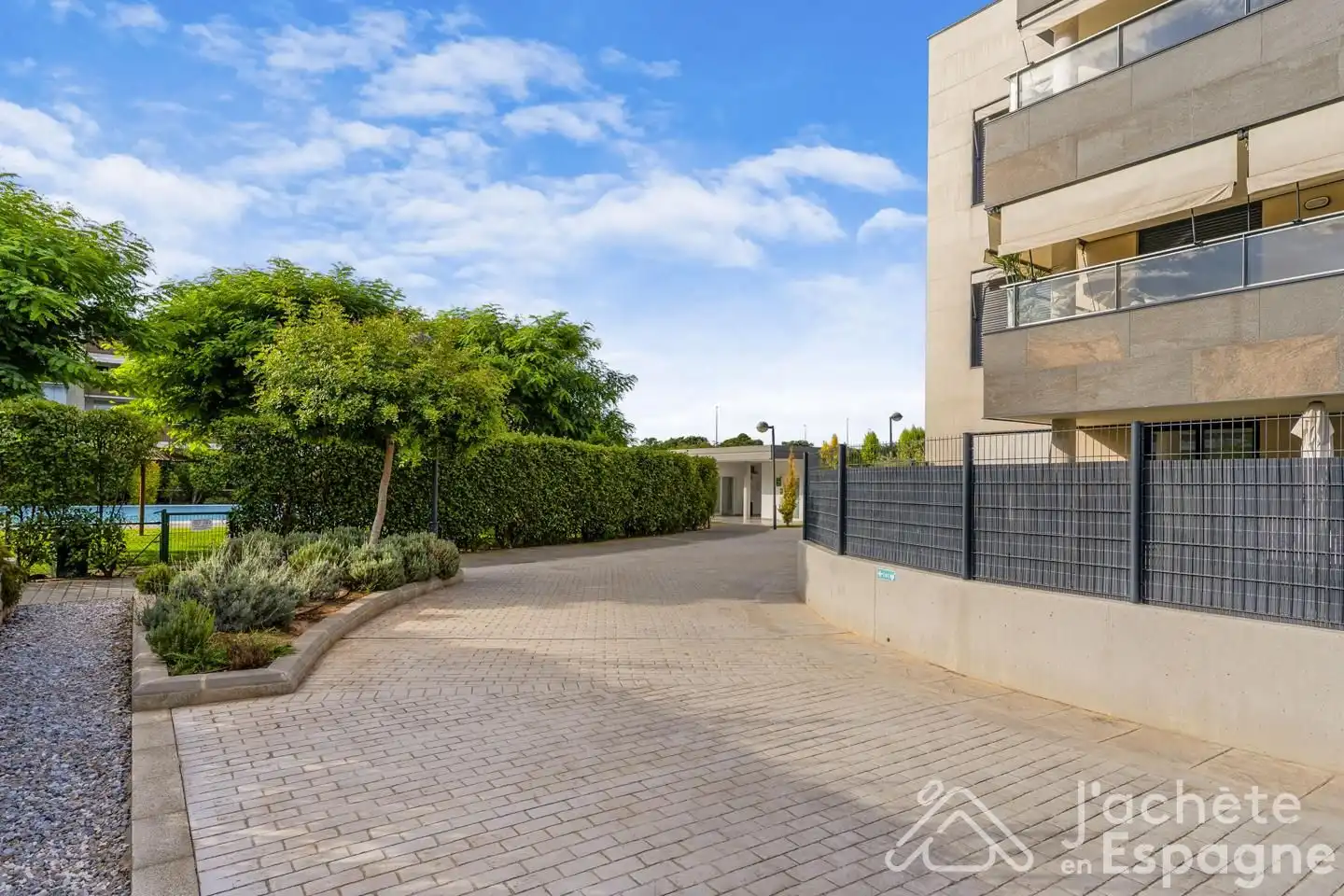 Exterior view of Flat for sale in Rocafort  with Air Conditioner and Terrace