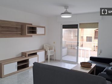 Appartamento con balcone in affitto a Les Palmeres