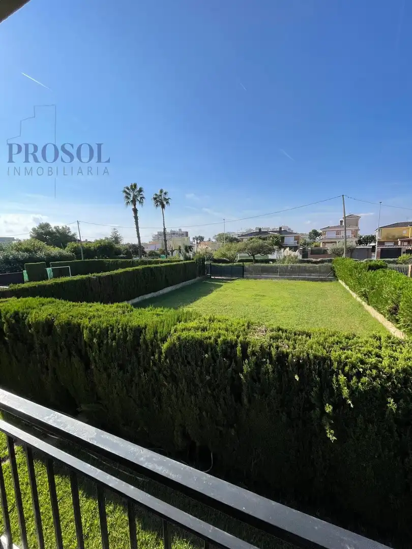 House for sale in Calle Ribesalbes