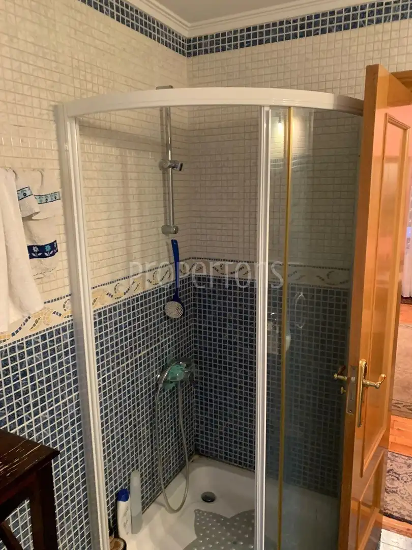 Bany de Casa o xalet en venda en Vitoria - Gasteiz