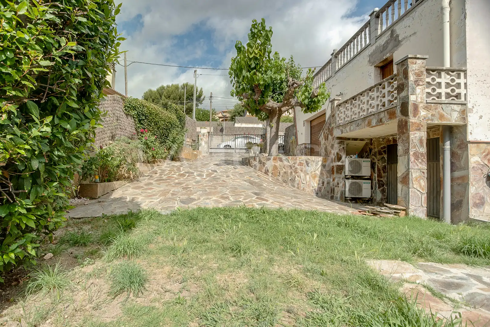 Vista exterior de Casa o xalet en venda en Lliçà d'Amunt amb Calefacció, Terrassa i Balcó