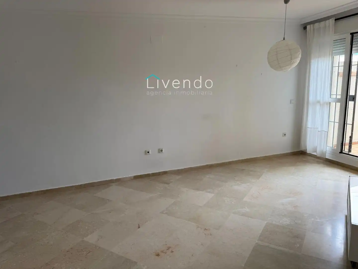 Sala d'estar de Pis en venda en San Fernando amb Terrassa, Traster i Piscina