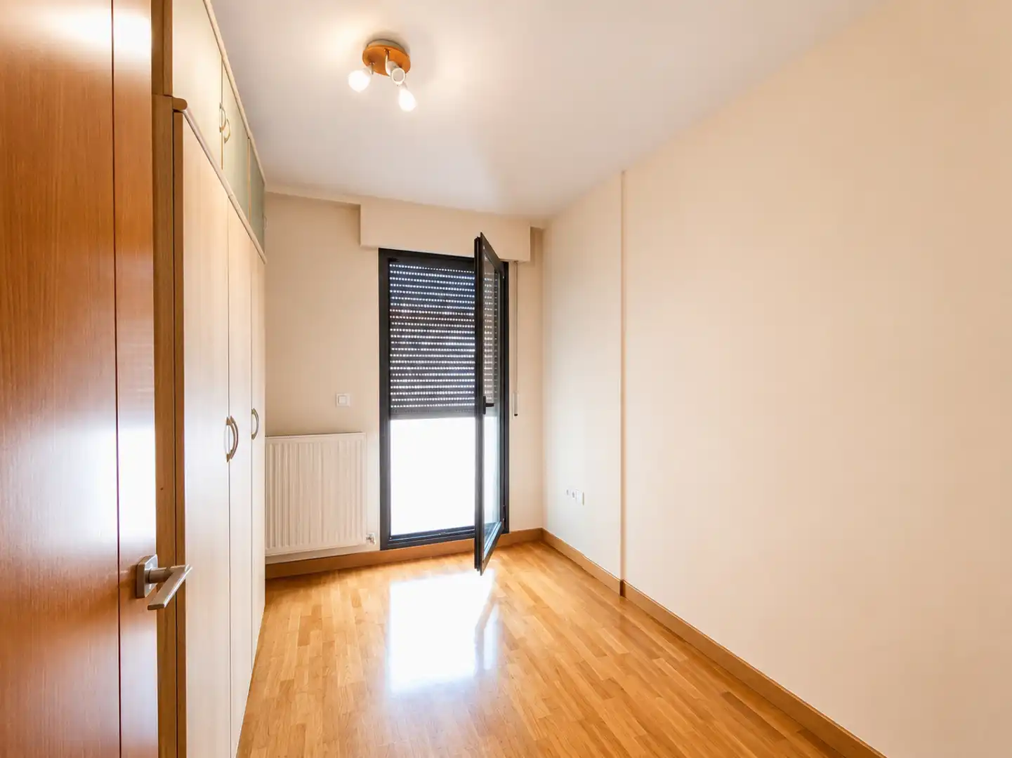 Dormitori de Pis en venda en Ansoáin / Antsoain amb Calefacció, Parquet i Balcó