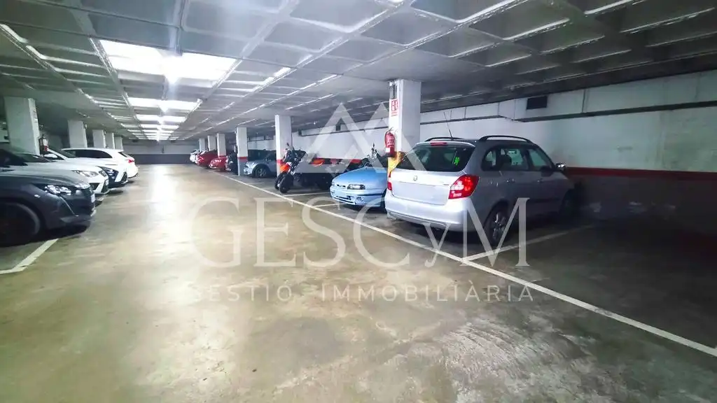 Einzelparkplatz zum Verkauf in Carrer del Mestre Joan Corrales