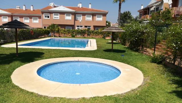 Casa-chalet en Venta en Avenida de Andalucía en Caleta de Vélez