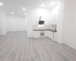 Kitchen of Study for sale in  Barcelona Capital  with Oven, Washing machine and Alarm