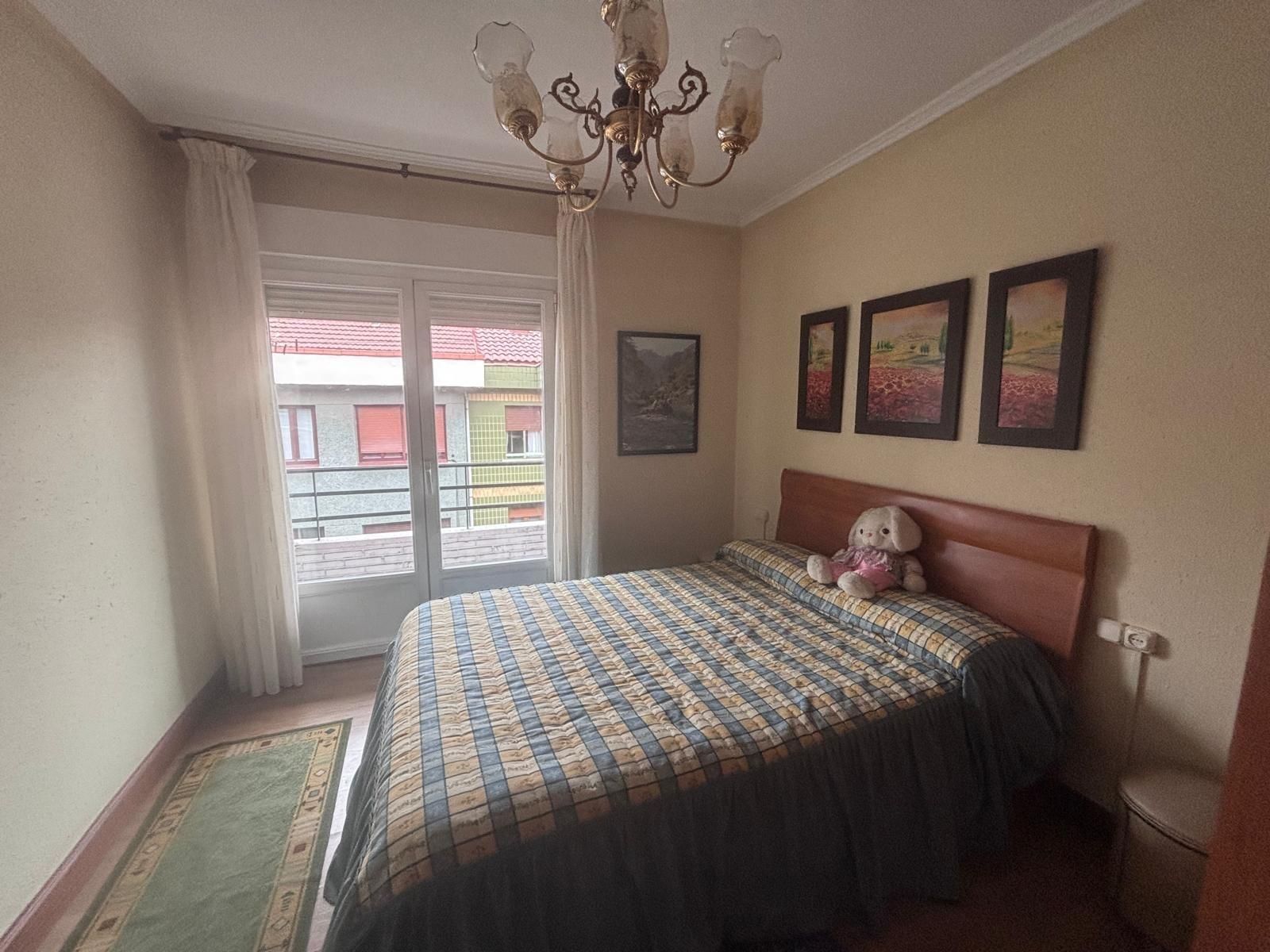 Bedroom of Flat for sale in Basauri   with Heating, Terrace and Furnished
