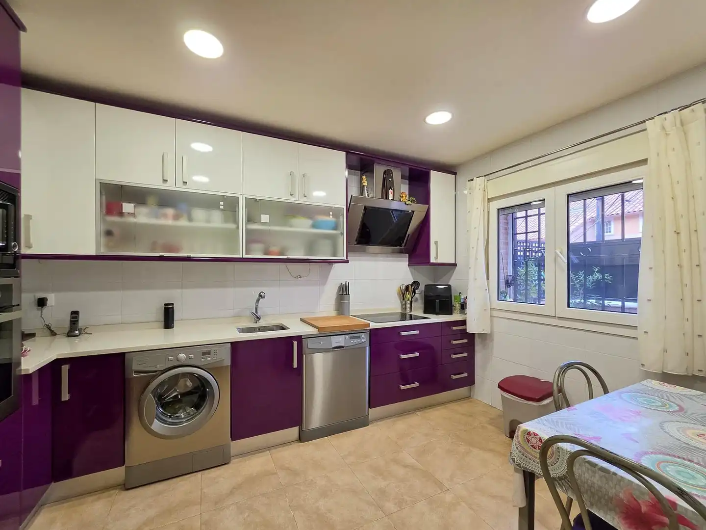 Kitchen of Detached homes for sale in Carranque, Toledo