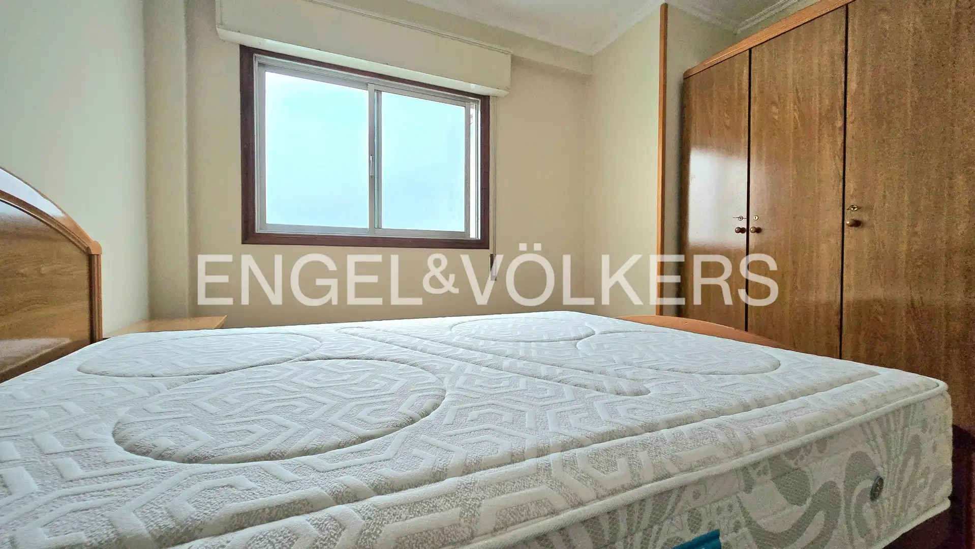 Habitación de Piso en venta en Vigo  con Calefacción y Balcón