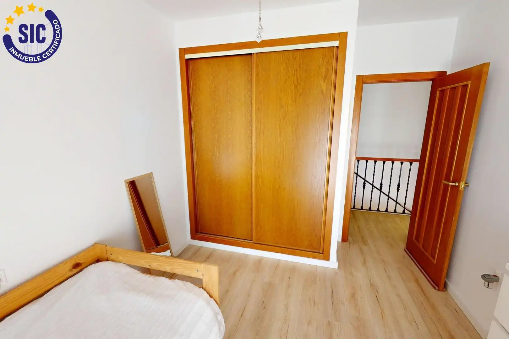 Dormitori de Casa o xalet en venda en Benicasim / Benicàssim amb Aire condicionat, Jardí privat i Parquet