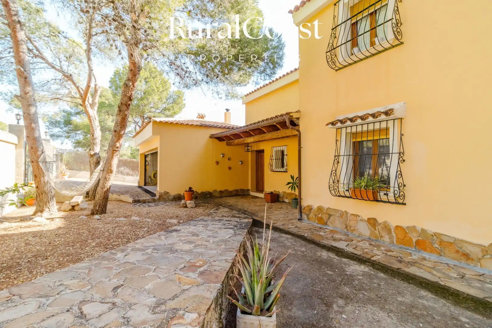 Vista exterior de Casa o chalet en venta en Tibi con Aire acondicionado, Calefacción y Jardín privado