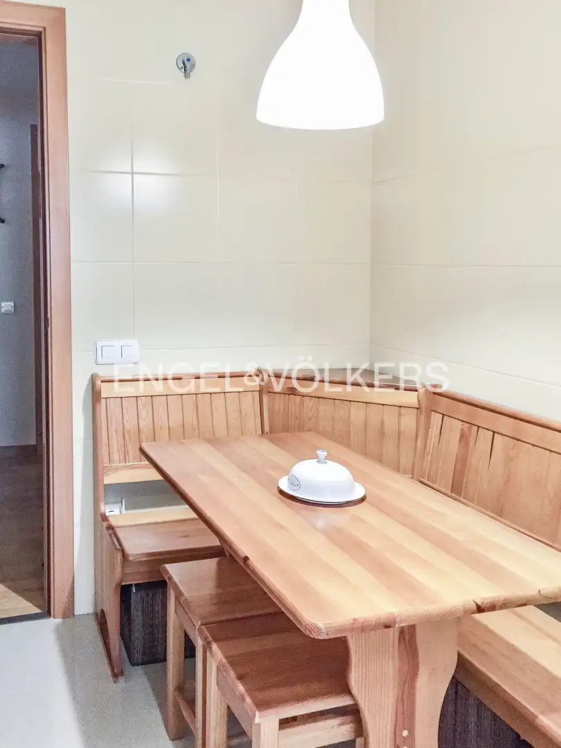 Menjador de Pis de lloguer en Viladecans amb Aire condicionat, Calefacció i Parquet