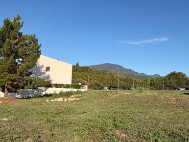 Wohnbaugrundstück zum Verkauf in Neus Catala 8