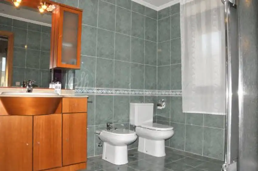 Bathroom of Houses for sale in Segovia  with Heating