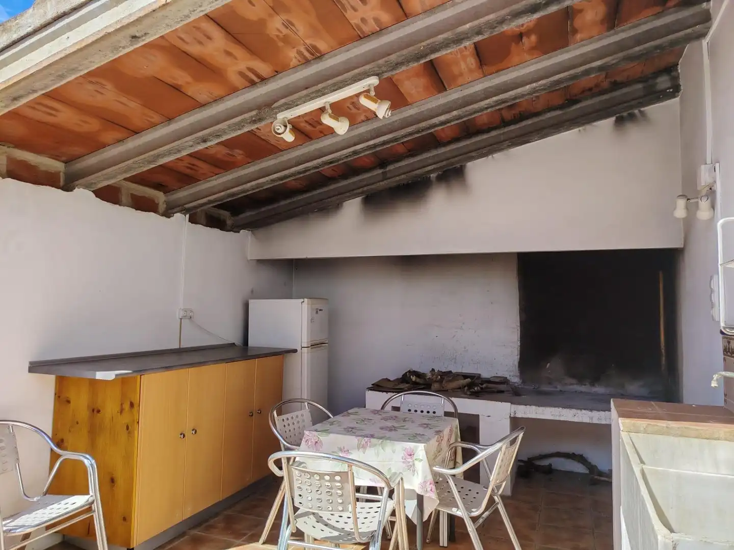 Kitchen of Houses for sale in Navarrés  with Air Conditioner, Private garden and Storage room