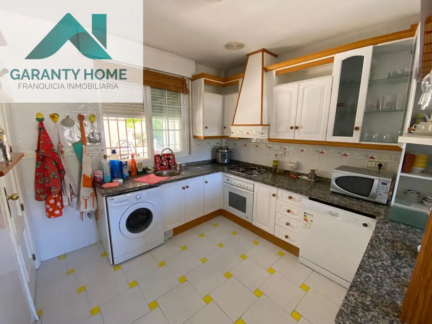 Cocina de Casa o chalet en venta en Valdepeñas de Jaén con Aire acondicionado, Calefacción y Jardín privado