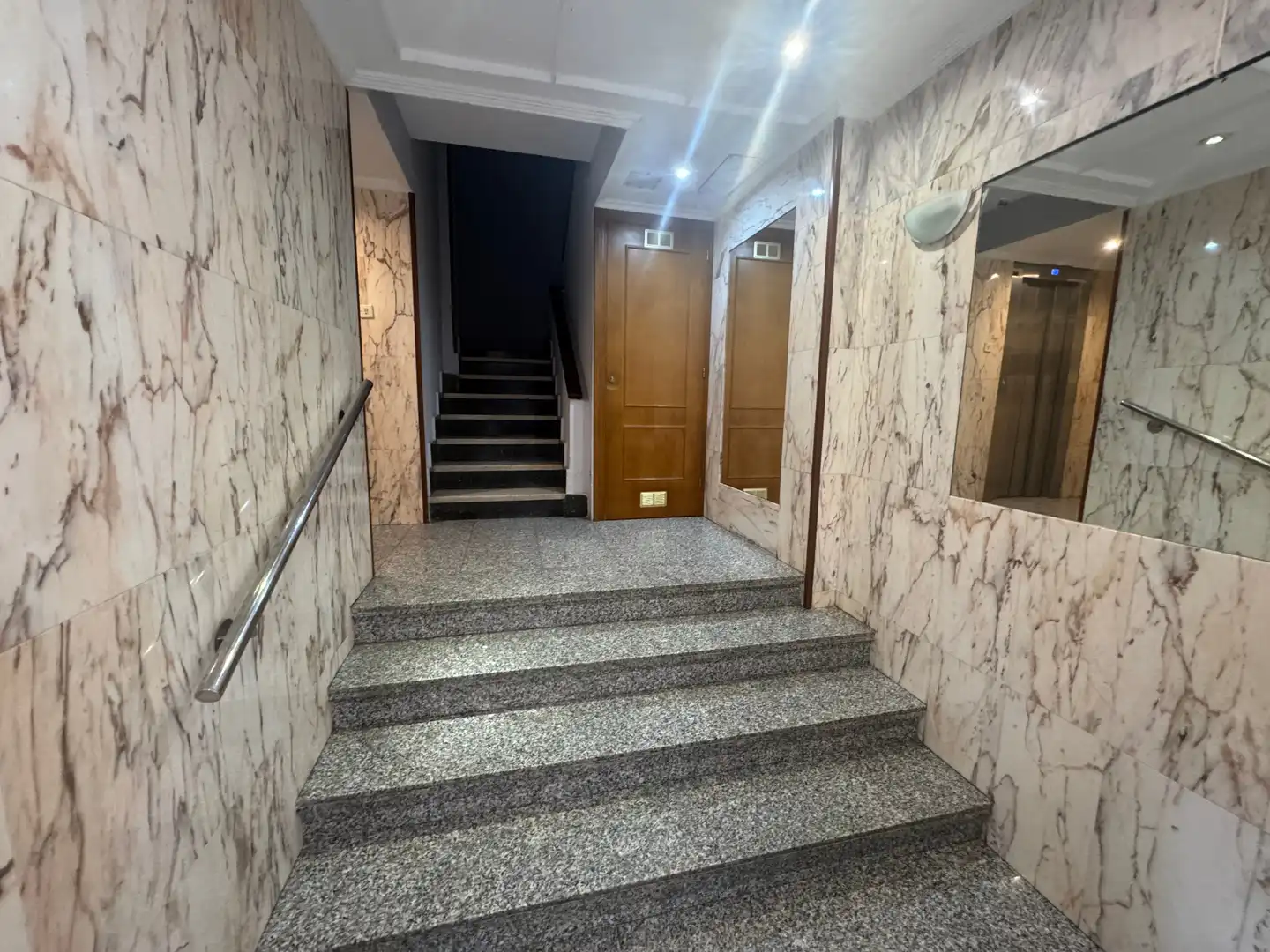 Piso en venta en Gijón  con Calefacción, Terraza y Internet