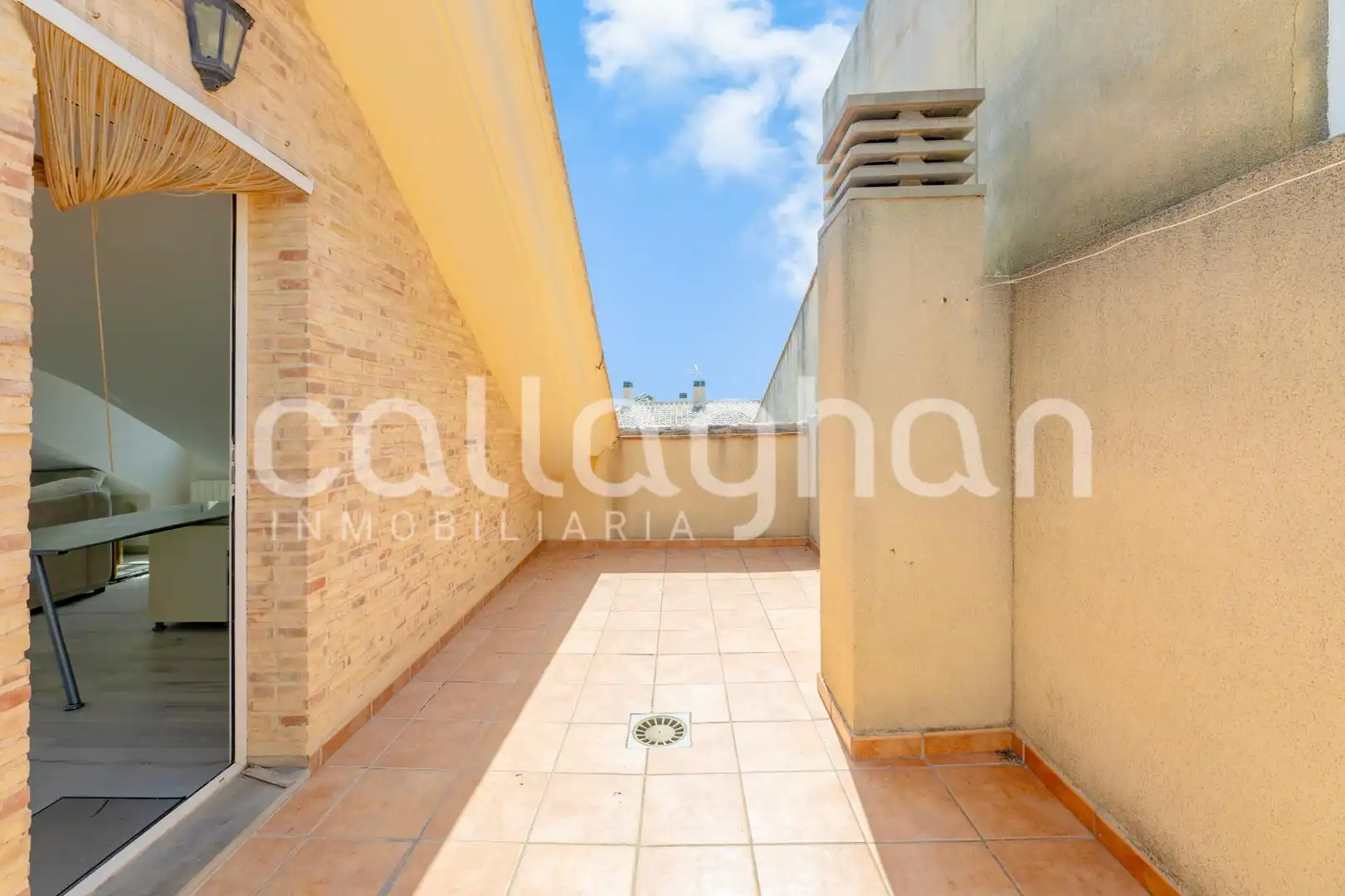 Terrassa de Casa o xalet en venda en Sagunto / Sagunt amb Calefacció, Jardí privat i Terrassa