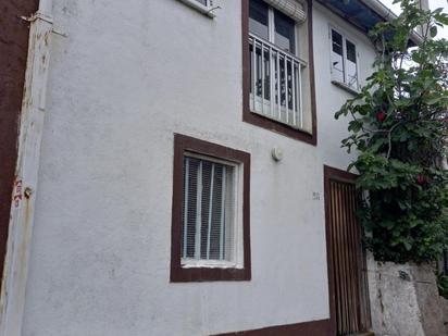 Vista exterior de Casa o xalet en venda en Castro Caldelas amb Jardí privat