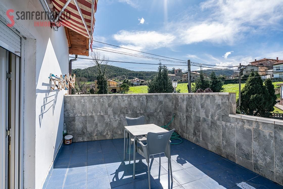Terrassa de Casa o xalet en venda en Torrelavega  amb Calefacció i Terrassa