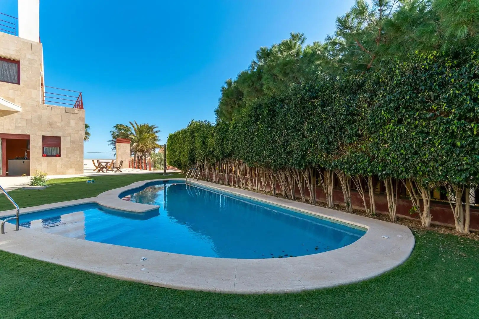 Piscina de Casa o chalet en venta en Alicante / Alacant con Aire acondicionado, Calefacción y Jardín privado