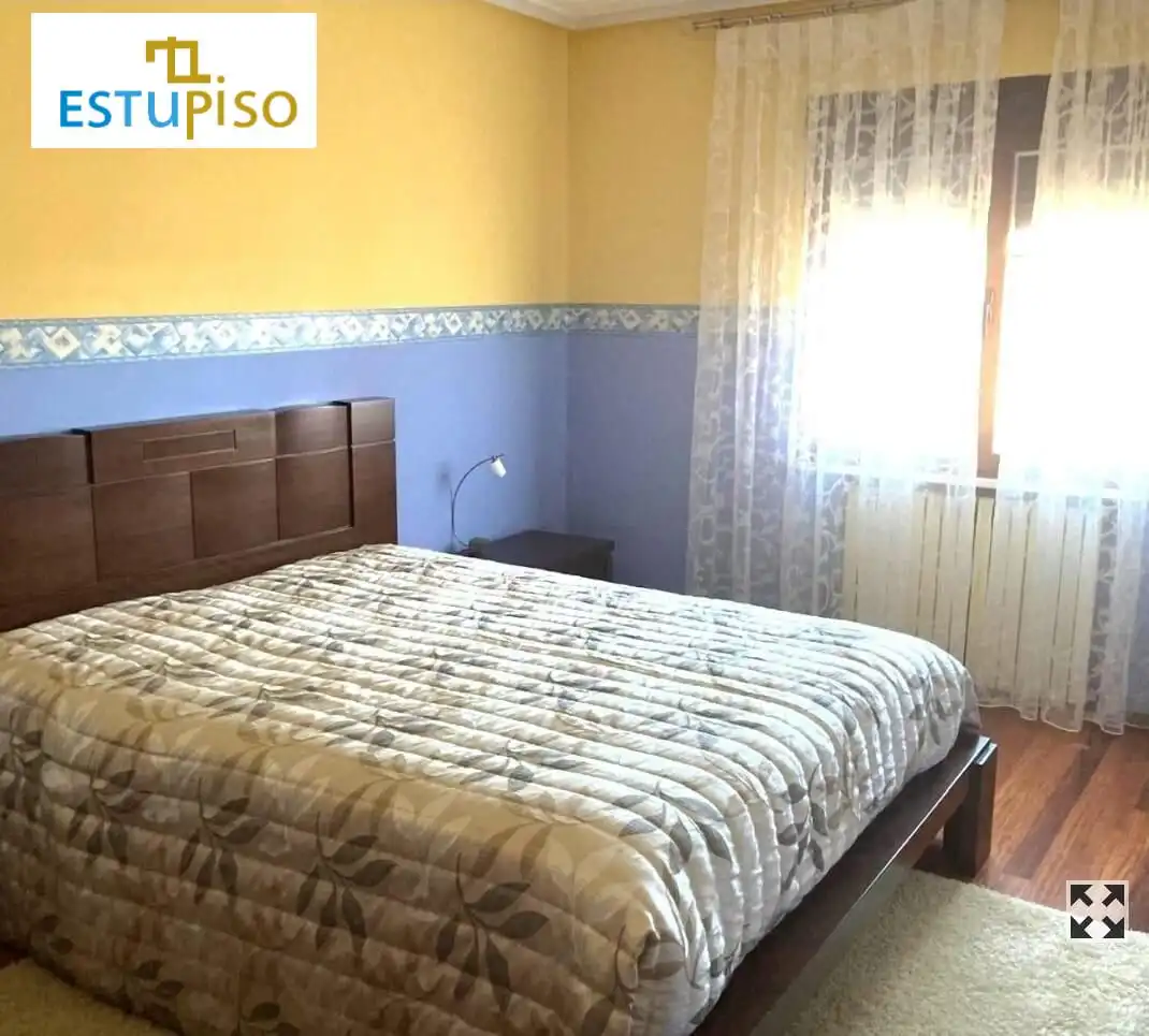 Habitación de Residencial en venta en Mansilla Mayor