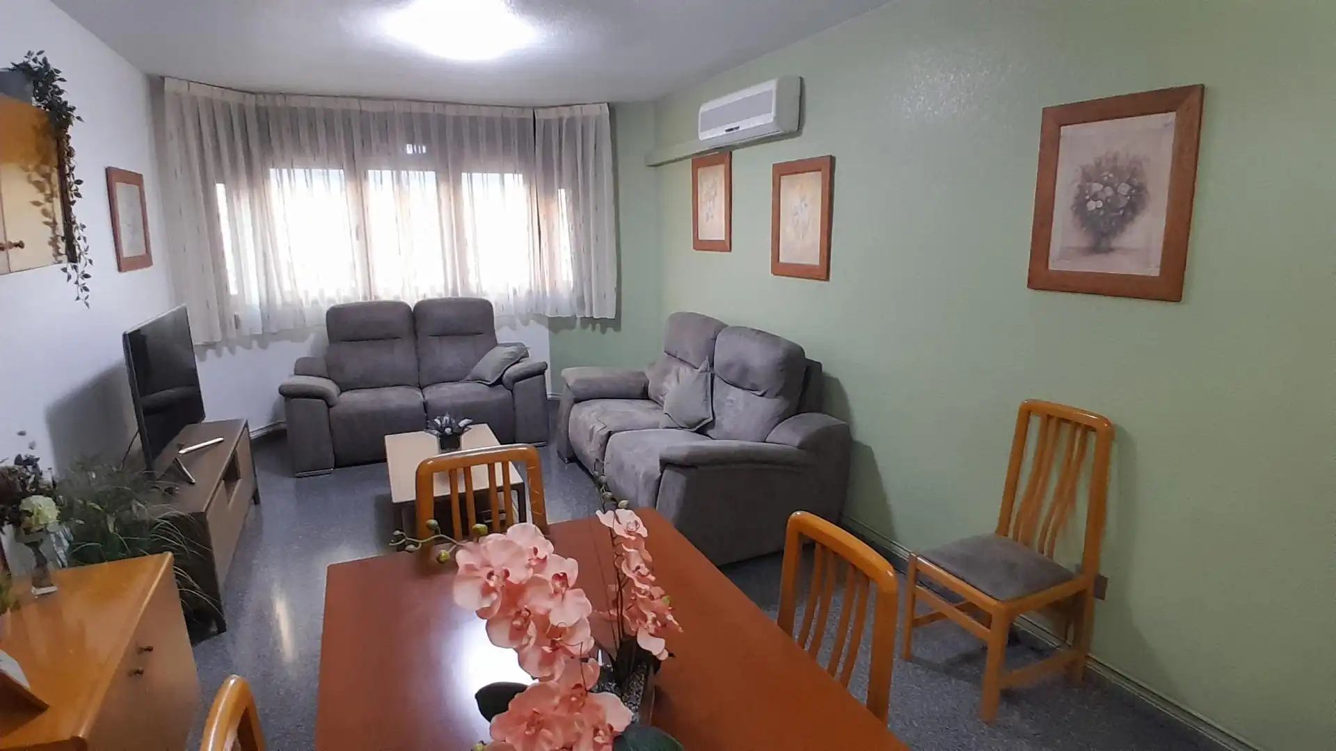 Sala d'estar de Pis en venda en Yecla amb Aire condicionat, Calefacció i Traster