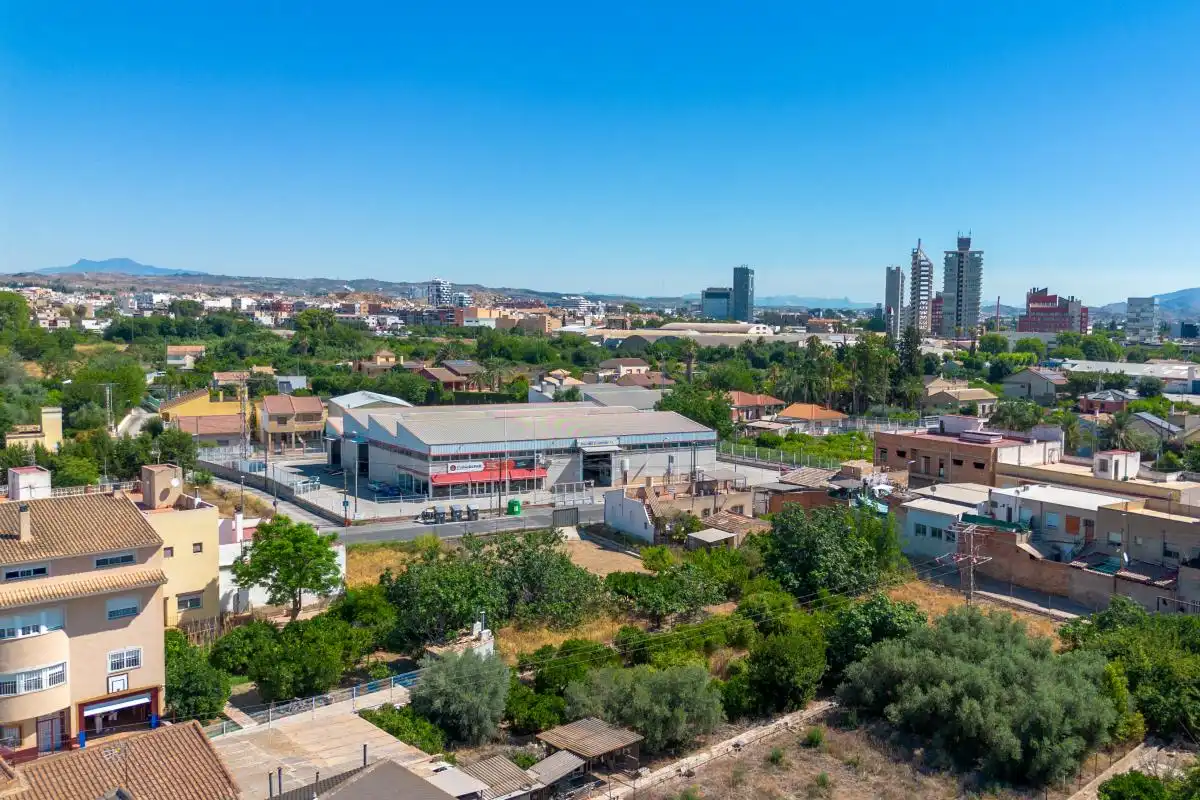 Vista exterior de Edifici en venda en Murcia