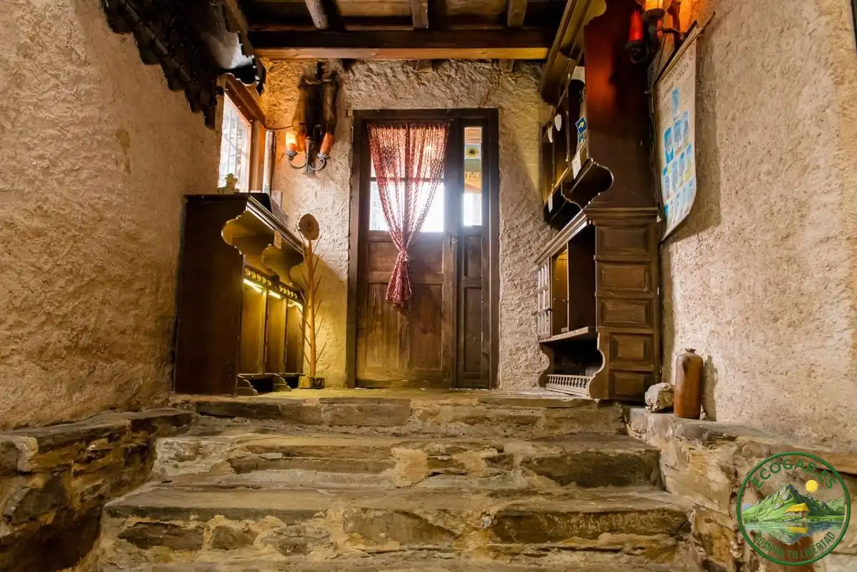 Casa o chalet en venta en Santa Colomba de Somoza con Calefacción y Trastero