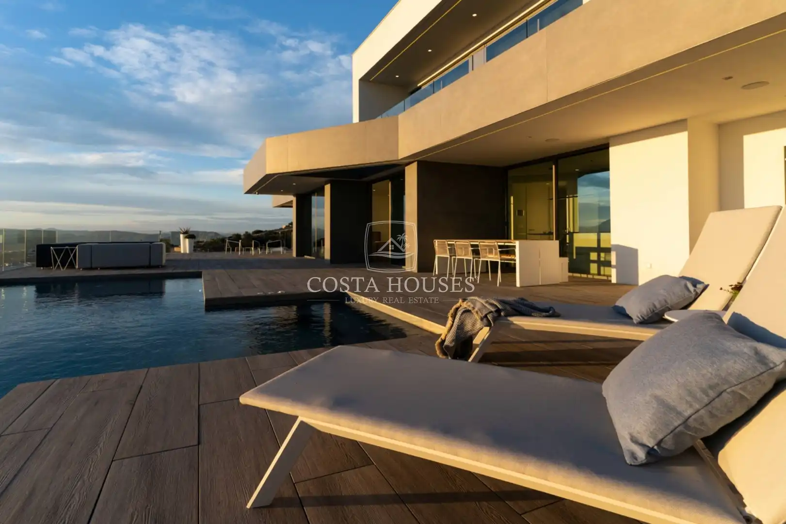 Villa con piscina in vendita a Cumbre del Sol, imagen 3